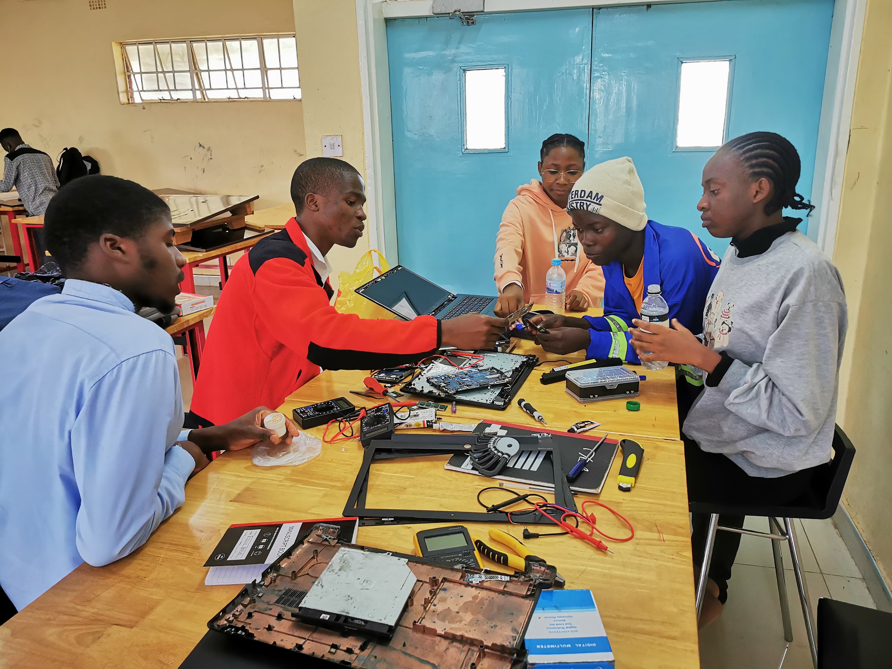 Repair bench and diagnostics